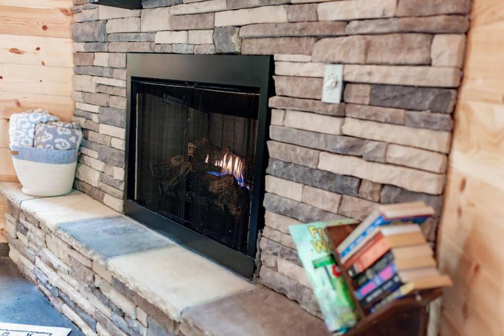 The Secluded Reset Button Cabin Broken Bow Exterior photo